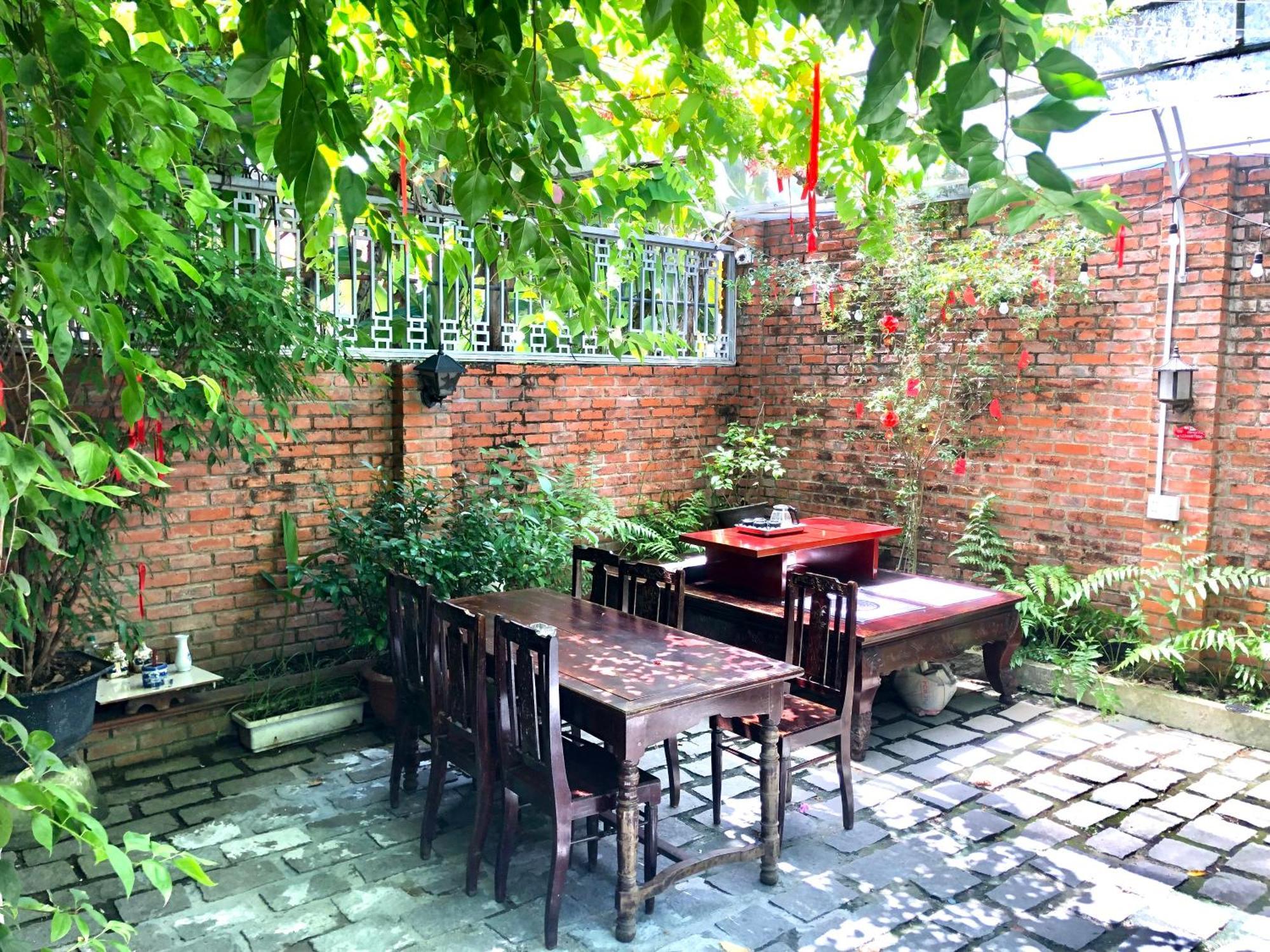 Q'Tropical Garden Homestay Хюэ Экстерьер фото
