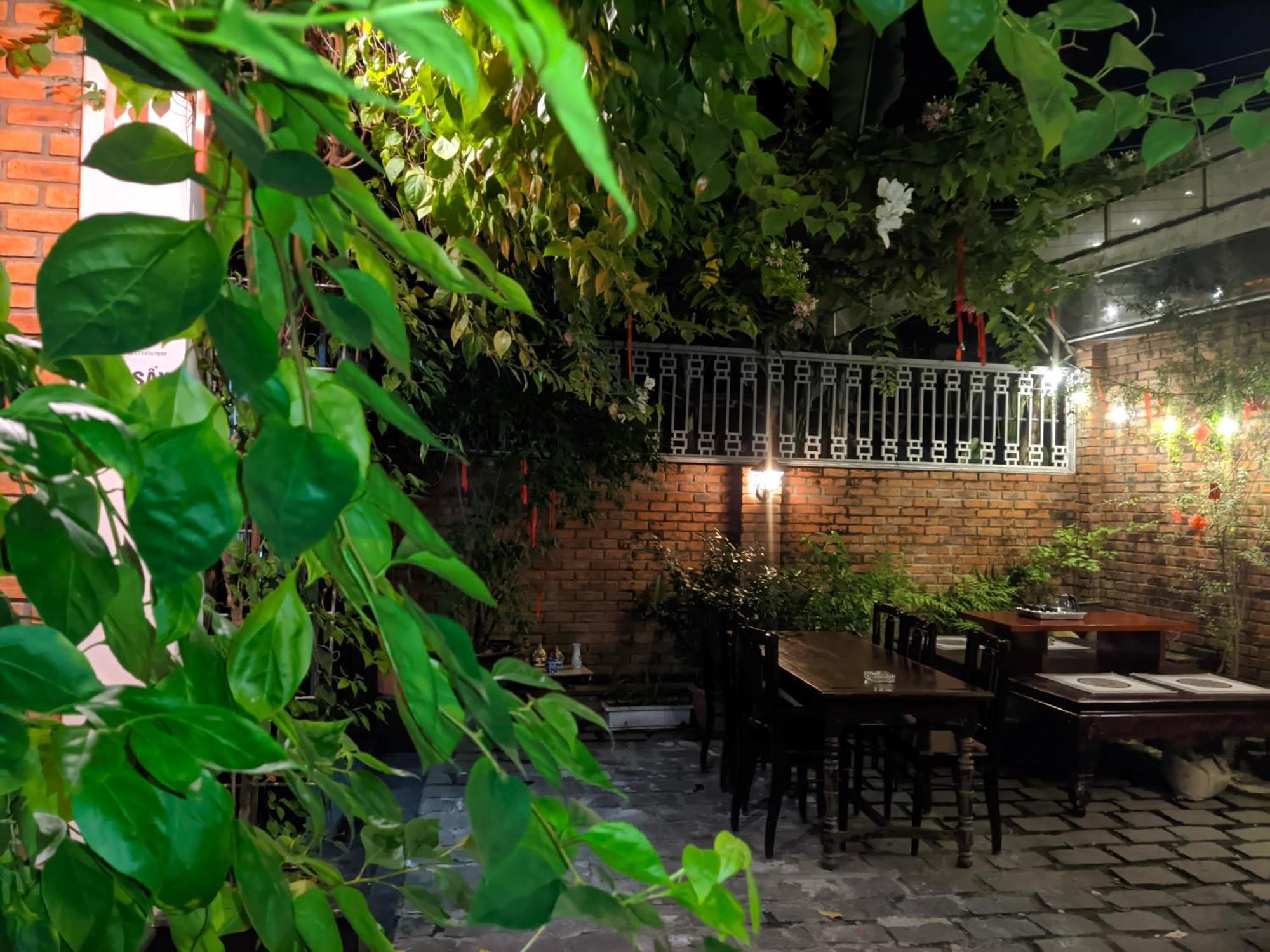 Q'Tropical Garden Homestay Хюэ Экстерьер фото